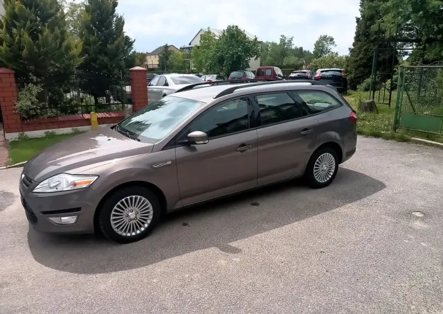 FORD Mondeo 1.6 Platinium X Plus (Trend)