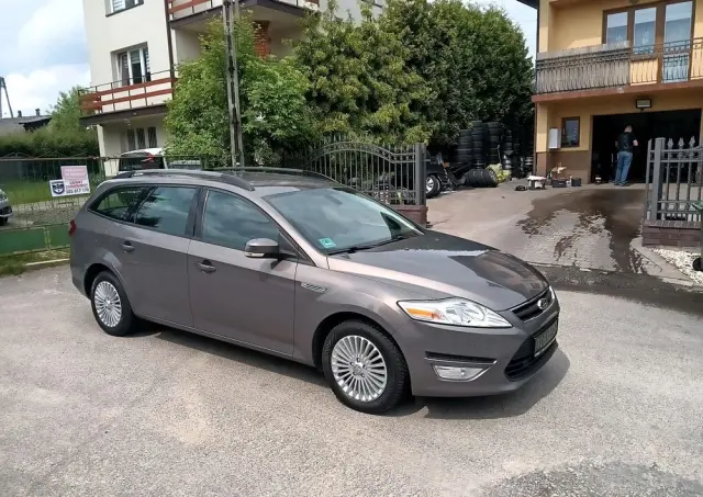 FORD Mondeo 1.6 Platinium X Plus (Trend)
