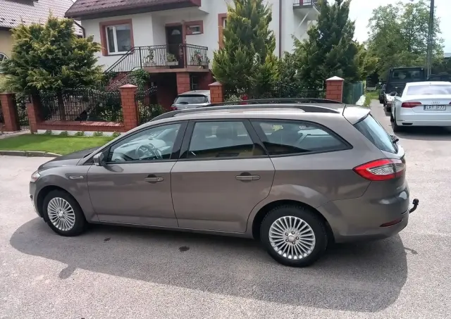 FORD Mondeo 1.6 Platinium X Plus (Trend)