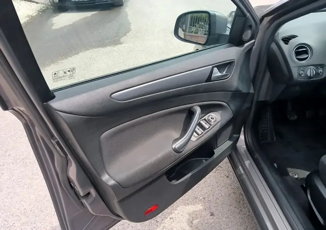 FORD Mondeo 1.6 Platinium X Plus (Trend)