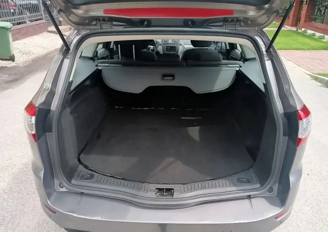 FORD Mondeo 1.6 Platinium X Plus (Trend)