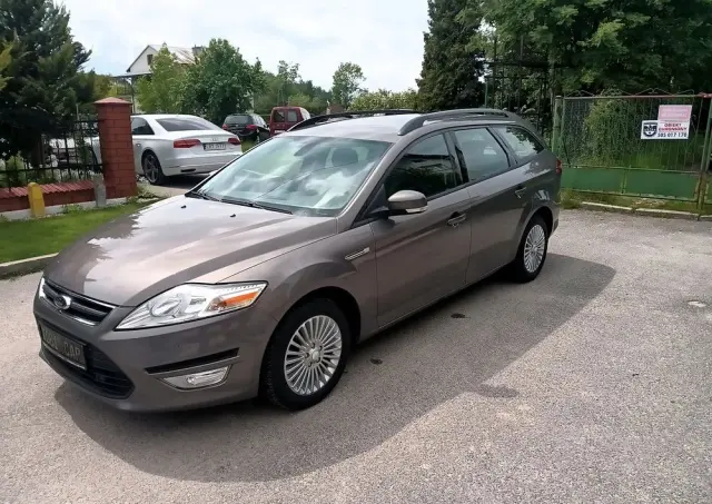 FORD Mondeo 1.6 Platinium X Plus (Trend)