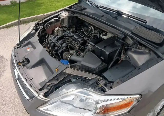 FORD Mondeo 1.6 Platinium X Plus (Trend)