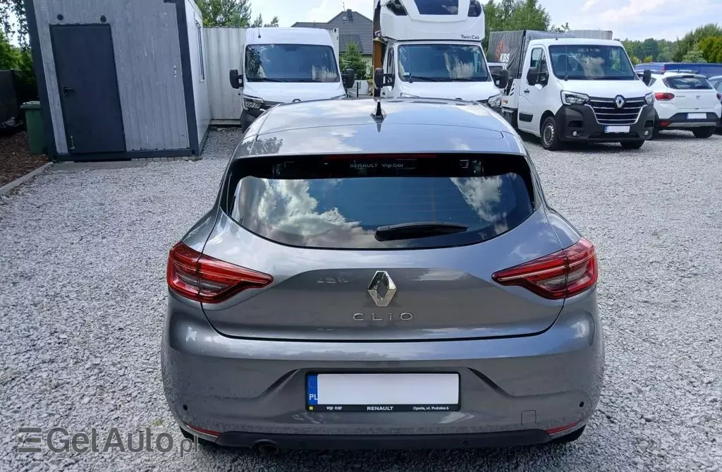 RENAULT Clio 