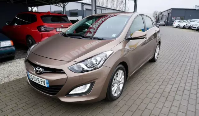 HYUNDAI I30 