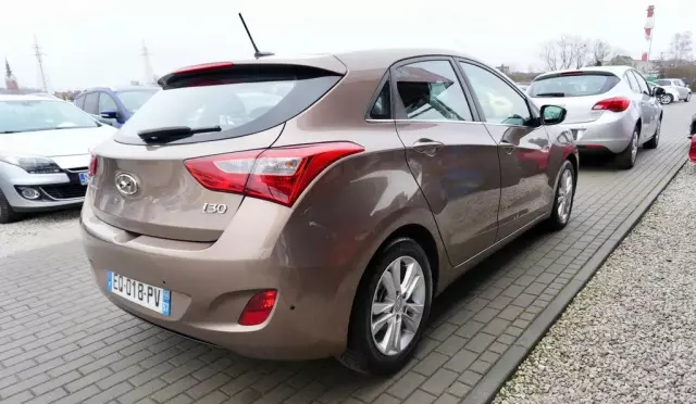 HYUNDAI I30 