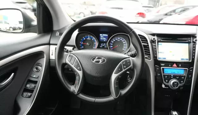 HYUNDAI I30 