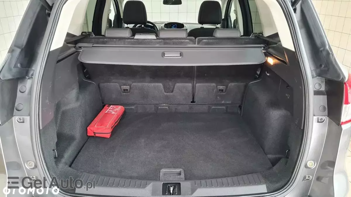 FORD Kuga 1.6 EcoBoost 2x4 Trend