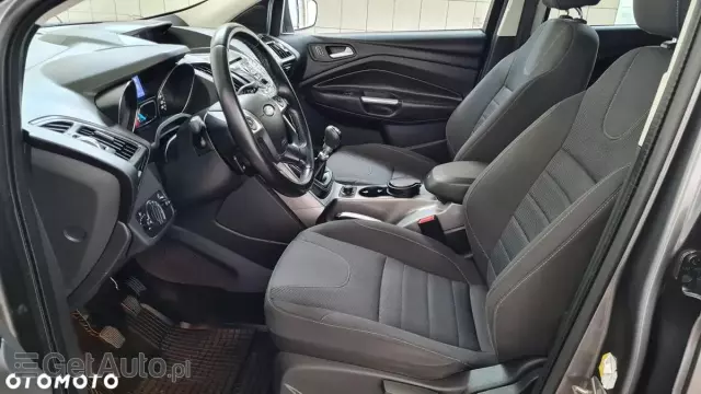 FORD Kuga 1.6 EcoBoost 2x4 Trend