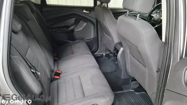 FORD Kuga 1.6 EcoBoost 2x4 Trend