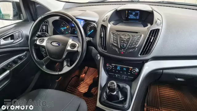 FORD Kuga 1.6 EcoBoost 2x4 Trend