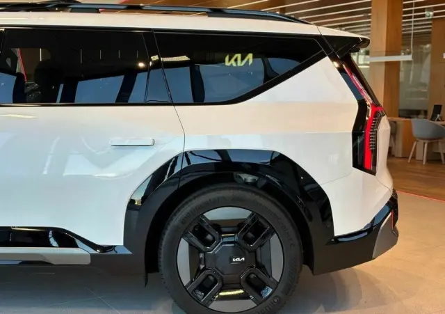KIA EV9 
