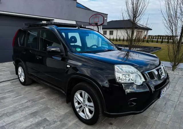 NISSAN X-Trail 