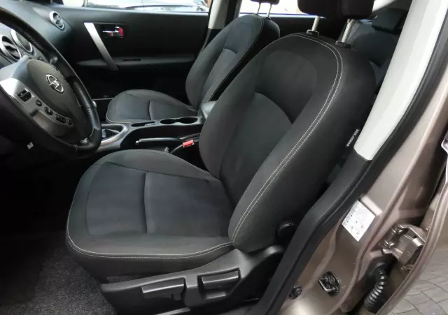 NISSAN Qashqai 1.6 acenta