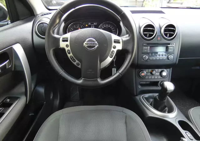 NISSAN Qashqai 1.6 acenta