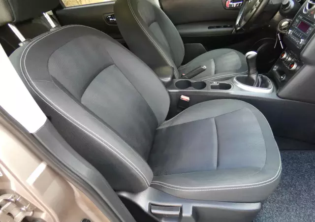 NISSAN Qashqai 1.6 acenta