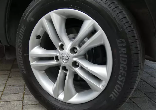 NISSAN Qashqai 1.6 acenta