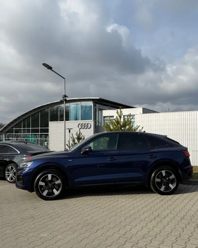 AUDI Q5 Sportback 40 TDI quattro S tronic S line