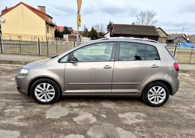 VOLKSWAGEN Golf Plus 