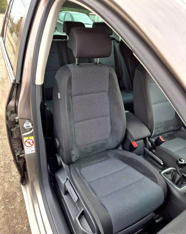 VOLKSWAGEN Golf Plus 