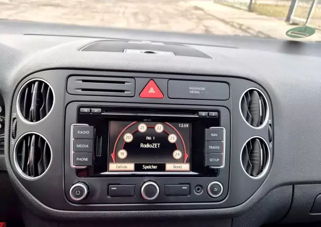 VOLKSWAGEN Golf Plus 