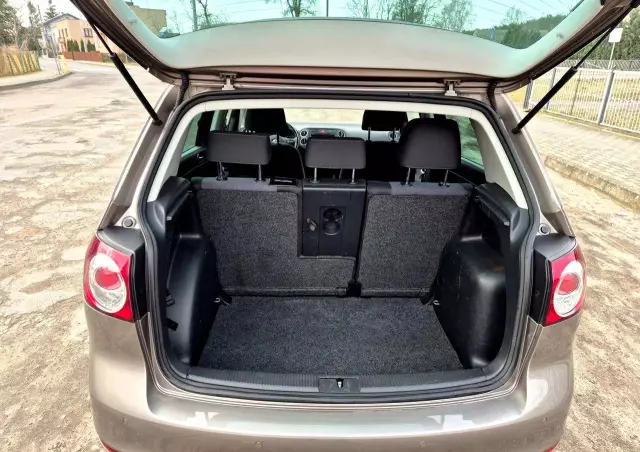 VOLKSWAGEN Golf Plus 