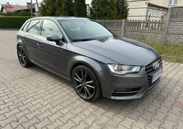 AUDI A3 Sportback 1.6 TDI Attraction