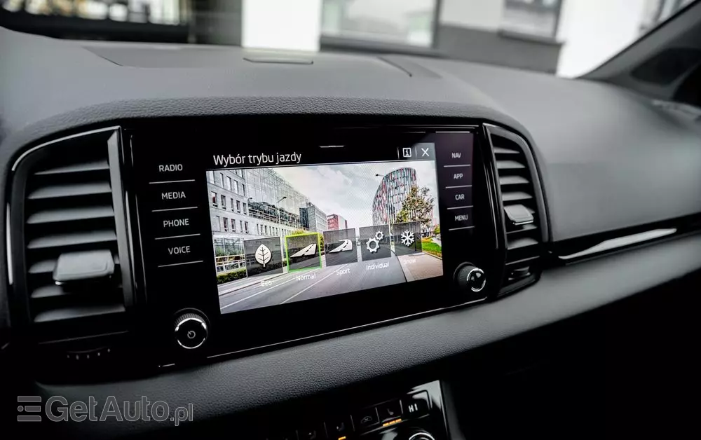 SKODA Karoq 2.0 TSI 4x4 Sportline DSG