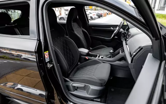 SKODA Karoq 2.0 TSI 4x4 Sportline DSG