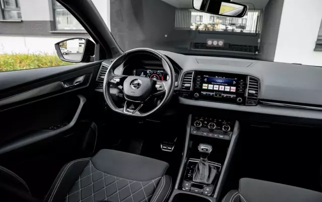 SKODA Karoq 2.0 TSI 4x4 Sportline DSG