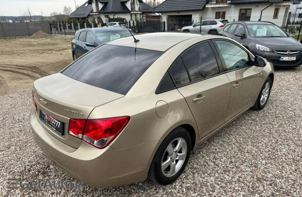 CHEVROLET Cruze 