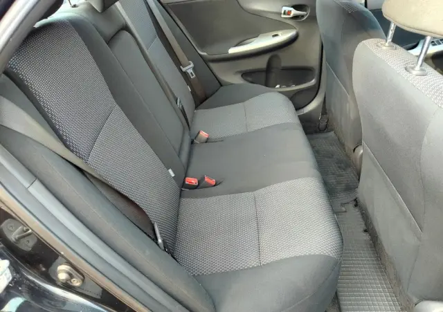 TOYOTA Corolla 1.6 Premium