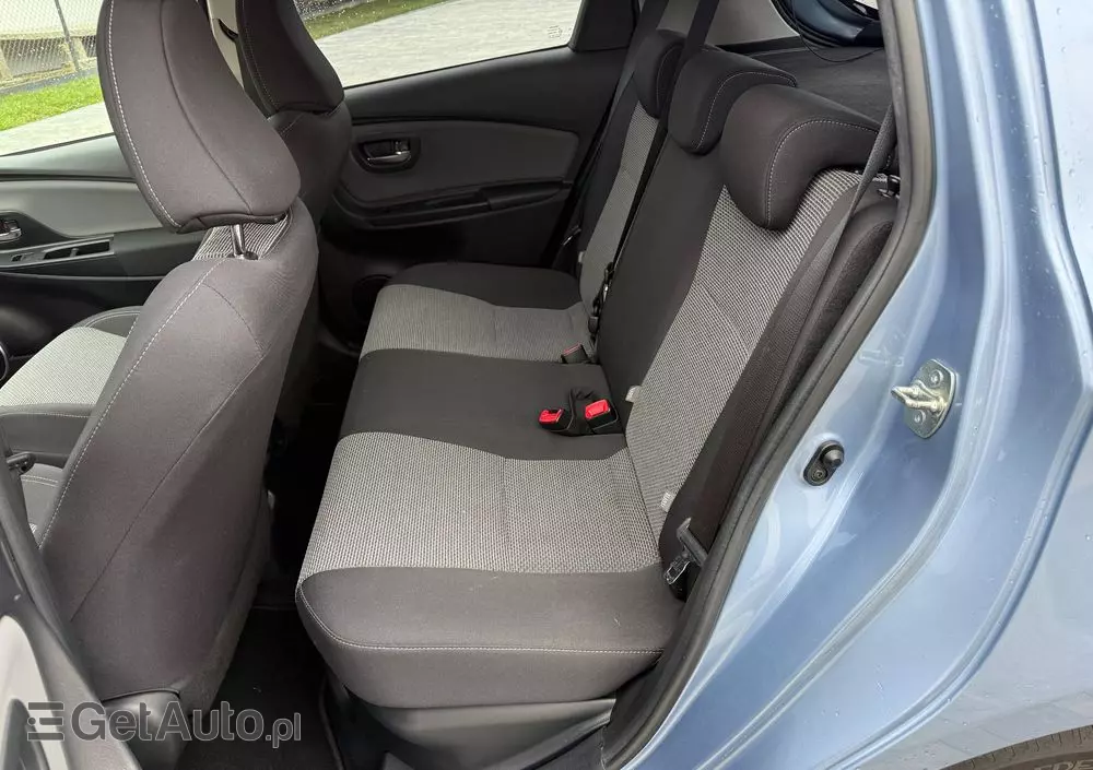 TOYOTA Yaris Hybrid 1.5 VVT-i Selection