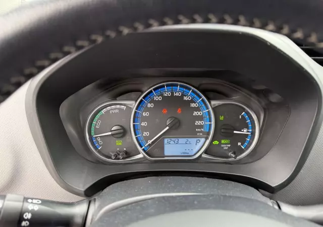 TOYOTA Yaris Hybrid 1.5 VVT-i Selection