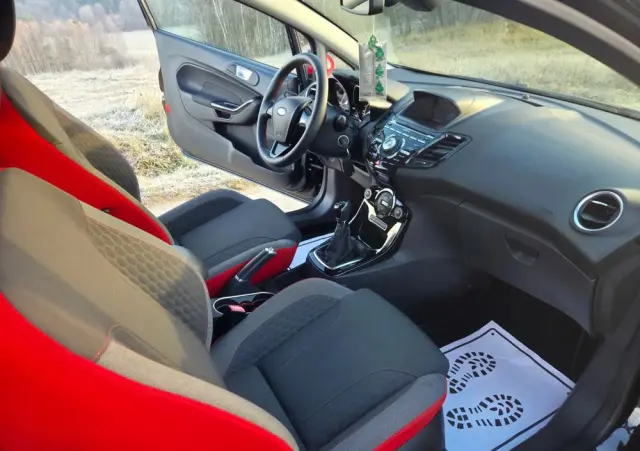 FORD Fiesta 1.0 EcoBoost STart-Stop ST-LINE