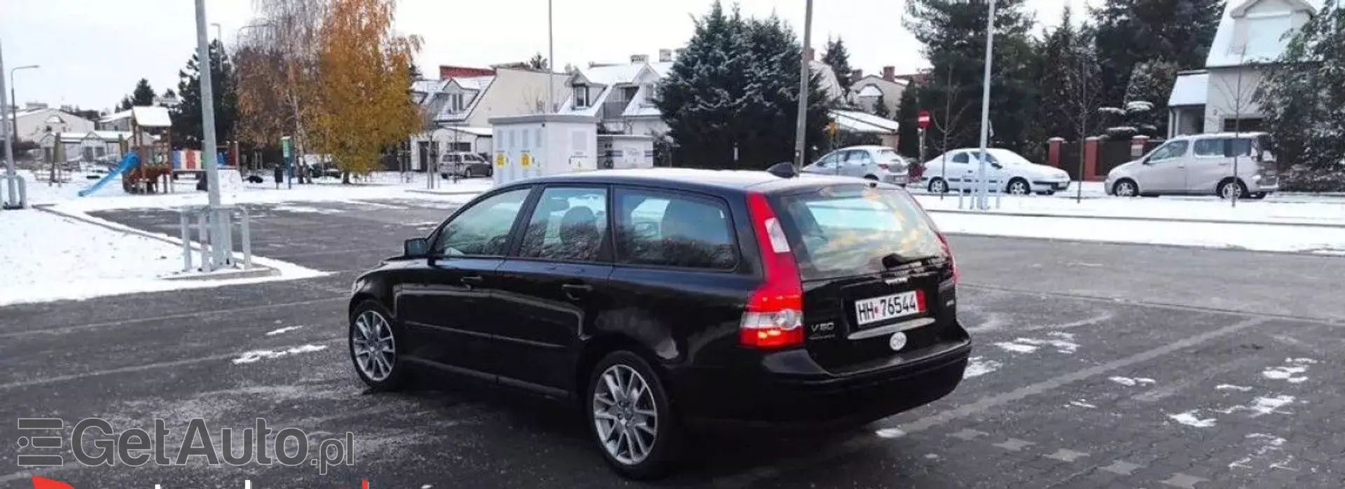VOLVO V50 