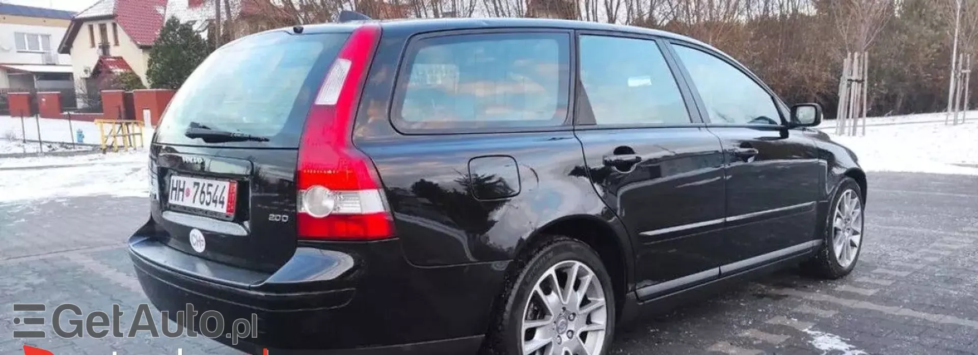 VOLVO V50 