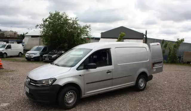 VOLKSWAGEN Caddy 