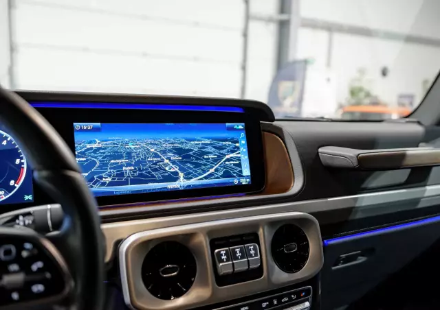 MERCEDES-BENZ Klasa G 400 d