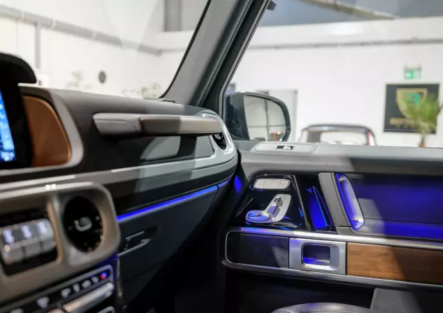 MERCEDES-BENZ Klasa G 400 d