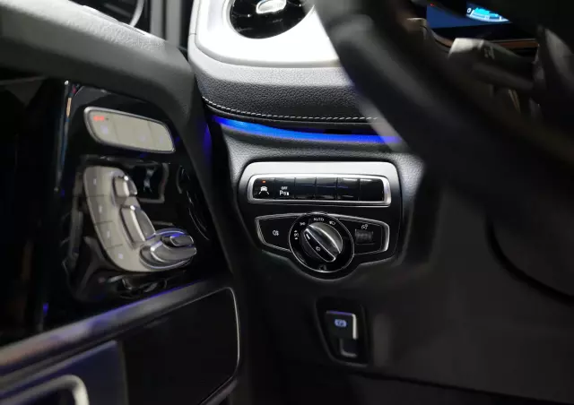 MERCEDES-BENZ Klasa G 400 d