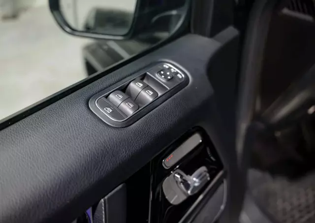 MERCEDES-BENZ Klasa G 400 d