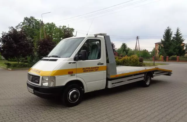 VOLKSWAGEN LT 