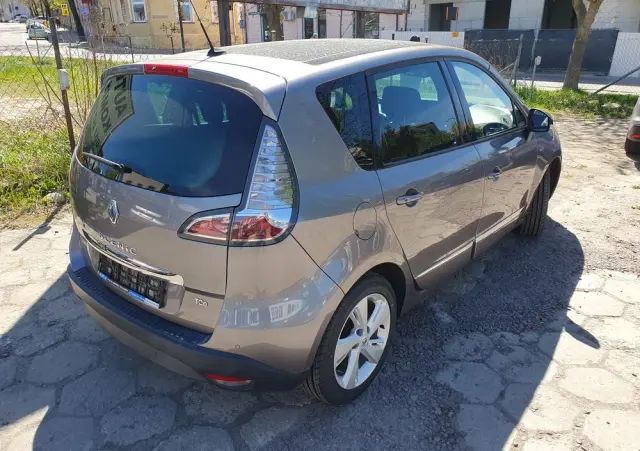 RENAULT Scenic Energy TCe 130 S&S Bose Edition