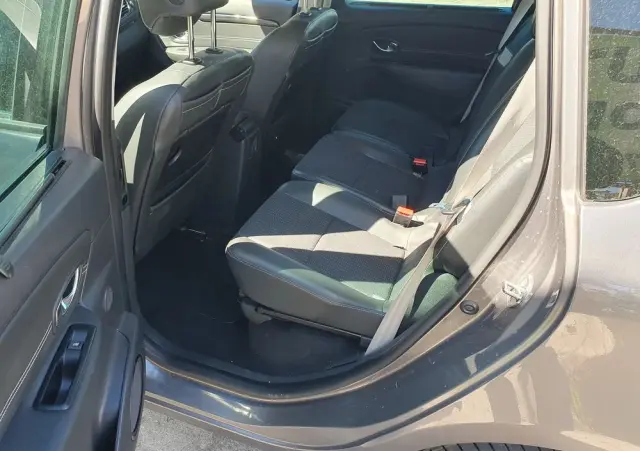 RENAULT Scenic Energy TCe 130 S&S Bose Edition