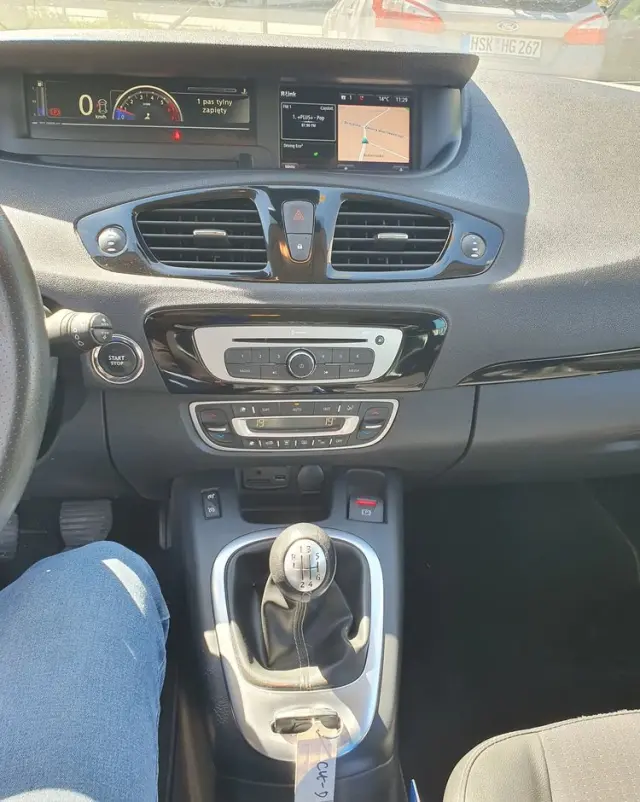 RENAULT Scenic Energy TCe 130 S&S Bose Edition