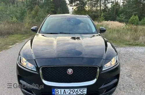 JAGUAR F-Pace 