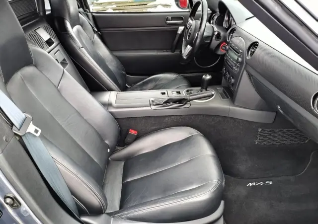 MAZDA MX-5 2.0 MZR Expression