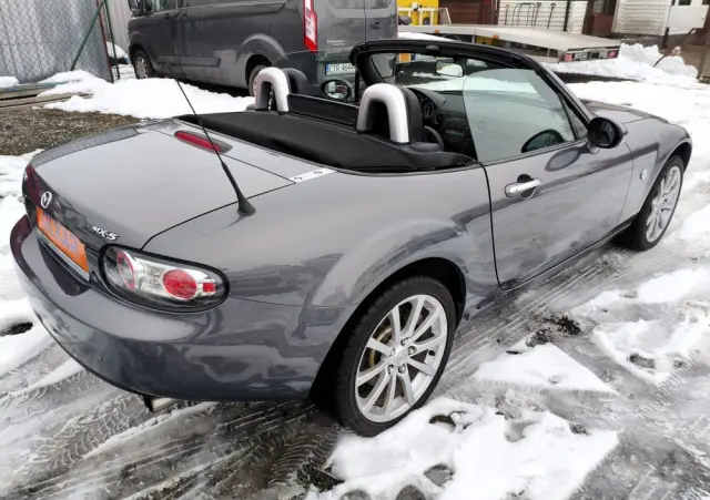 MAZDA MX-5 2.0 MZR Expression