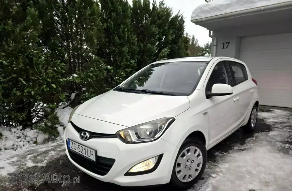 HYUNDAI I20 